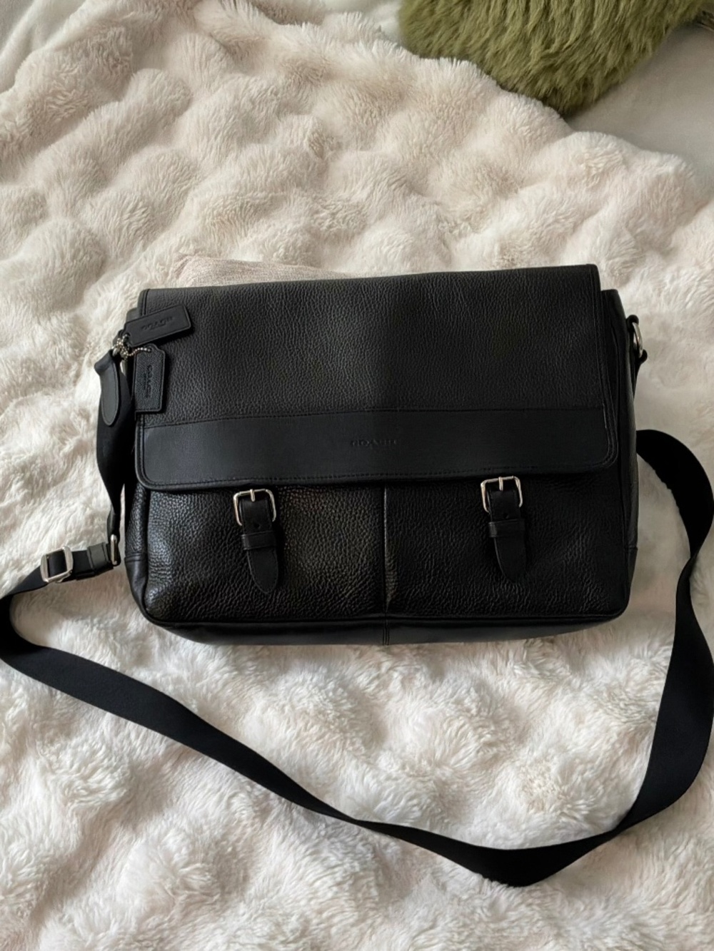 COACH Henry Messenger Bag in Black Pebbled Leather F54149 Fits 15” x 11” x 3.5” - Picture 9 of 10